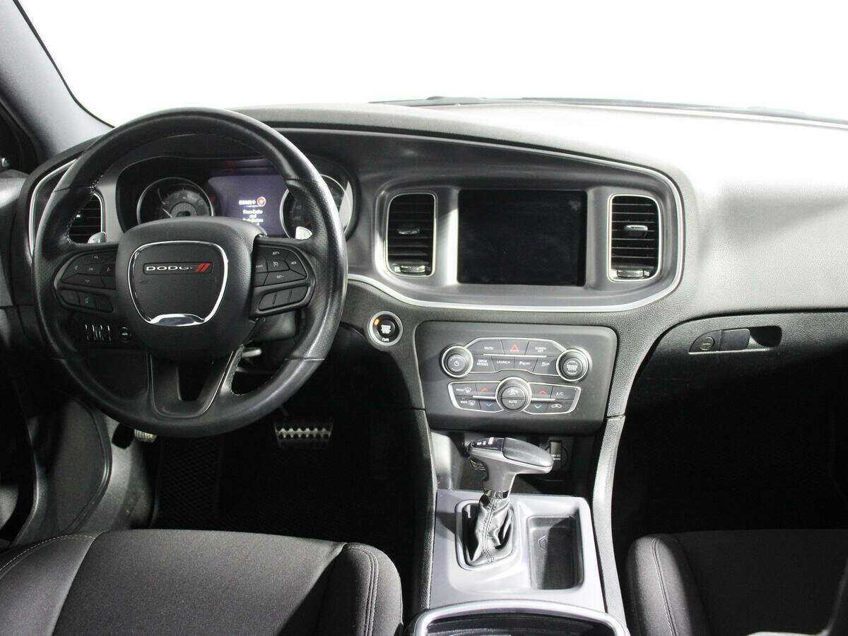 Dodge Charger с пробегом — 2020 год. Фото: #7