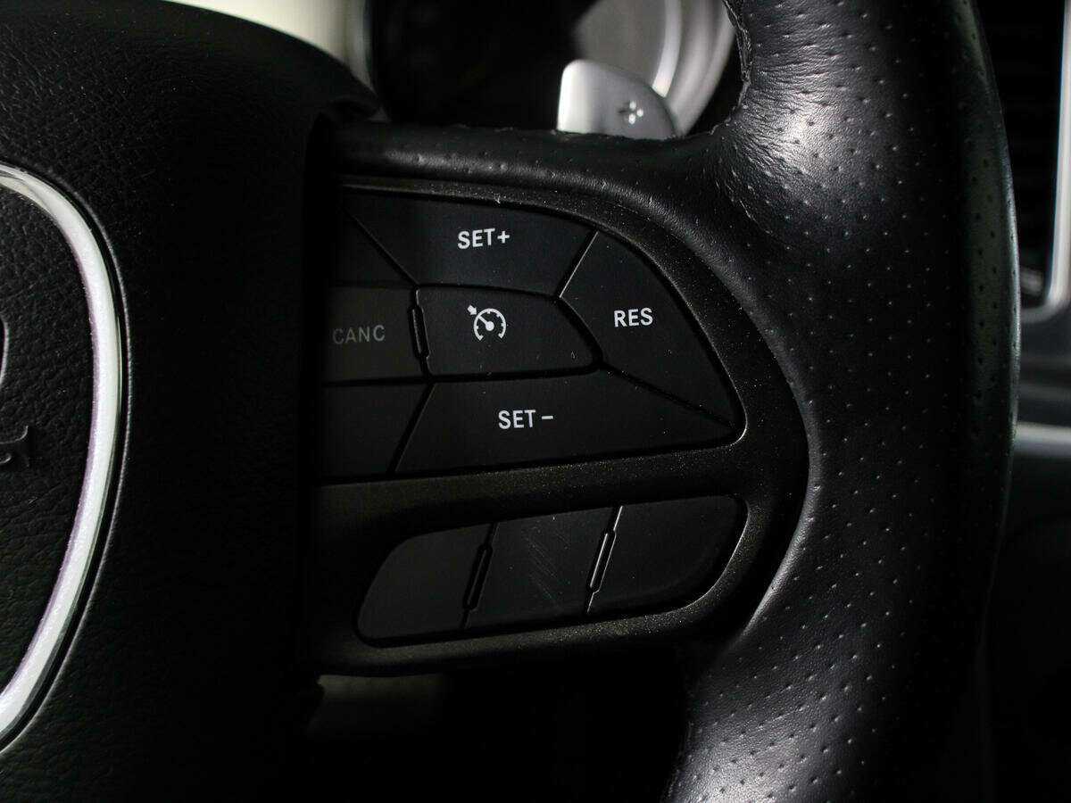 Dodge Charger с пробегом — 2020 год. Фото: #19