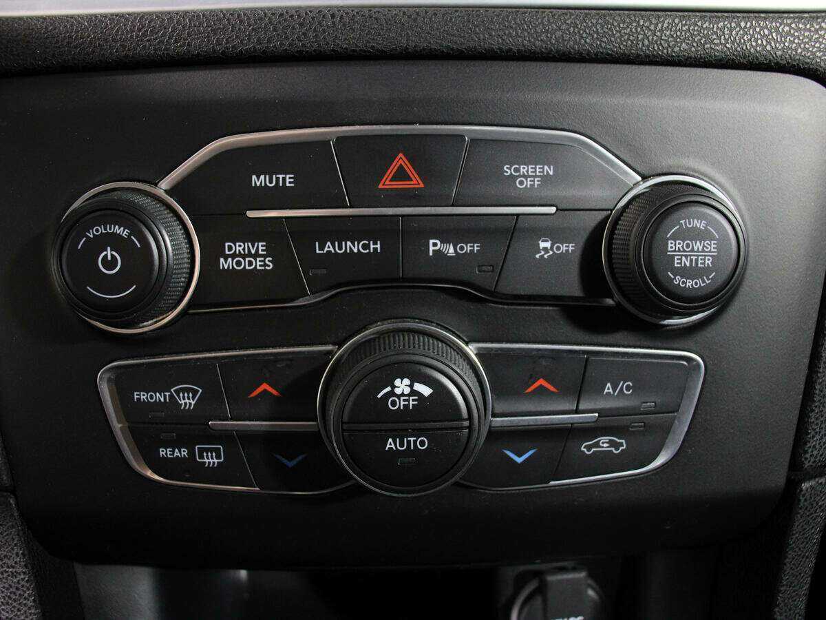 Dodge Charger с пробегом — 2020 год. Фото: #23