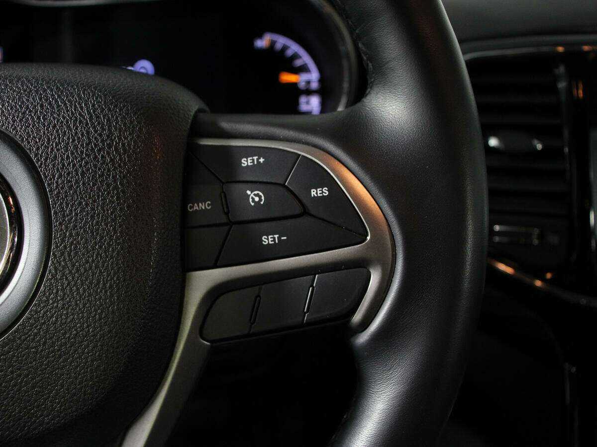 Jeep Grand Cherokee с пробегом — 2020 год. Фото: #17