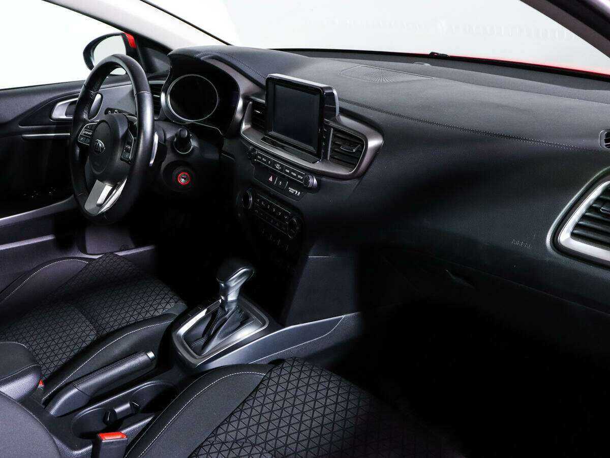 Kia Ceed с пробегом — 2018 год. Фото: #6