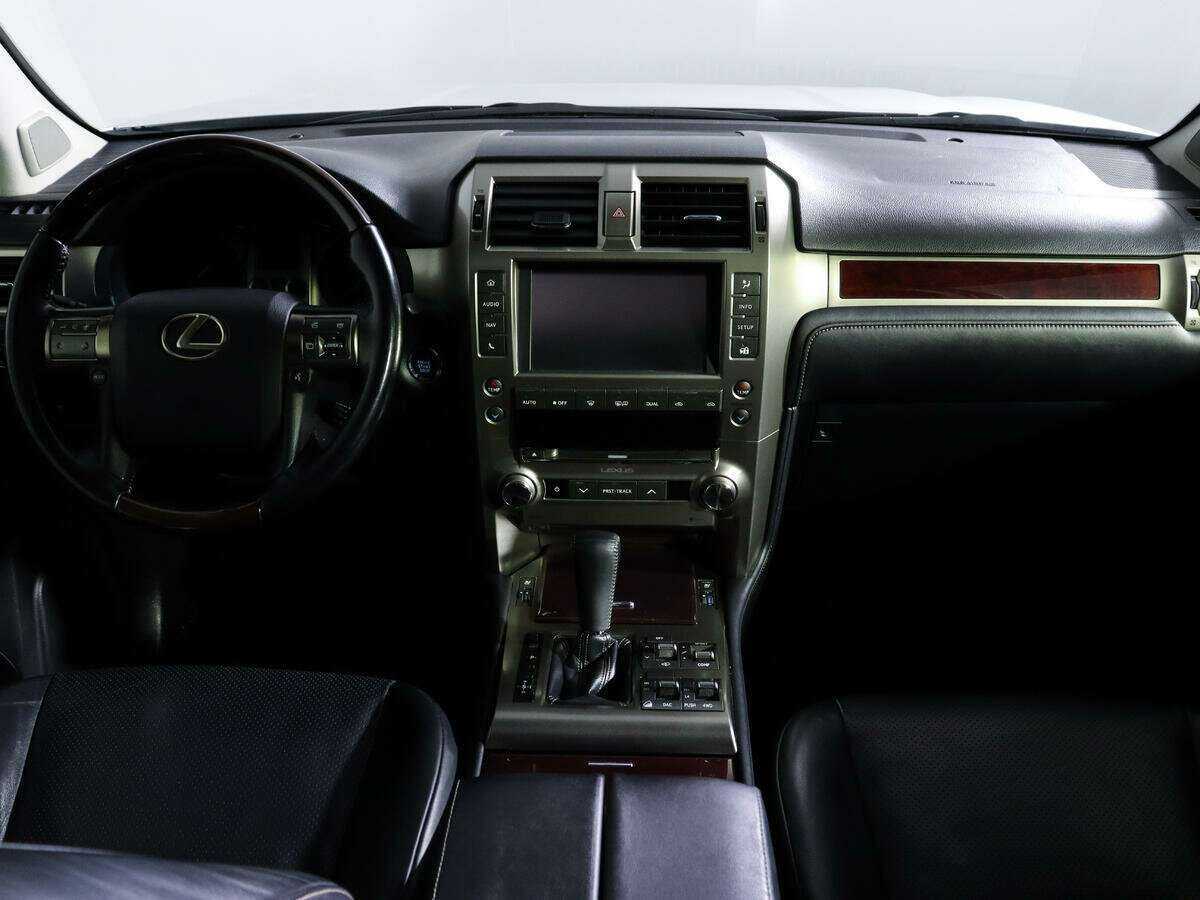 Lexus GX с пробегом — 2016 год. Фото: #11