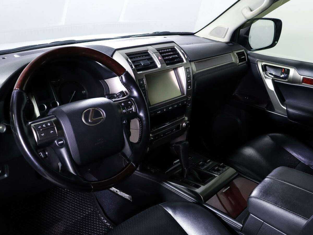 Lexus GX с пробегом — 2016 год. Фото: #12