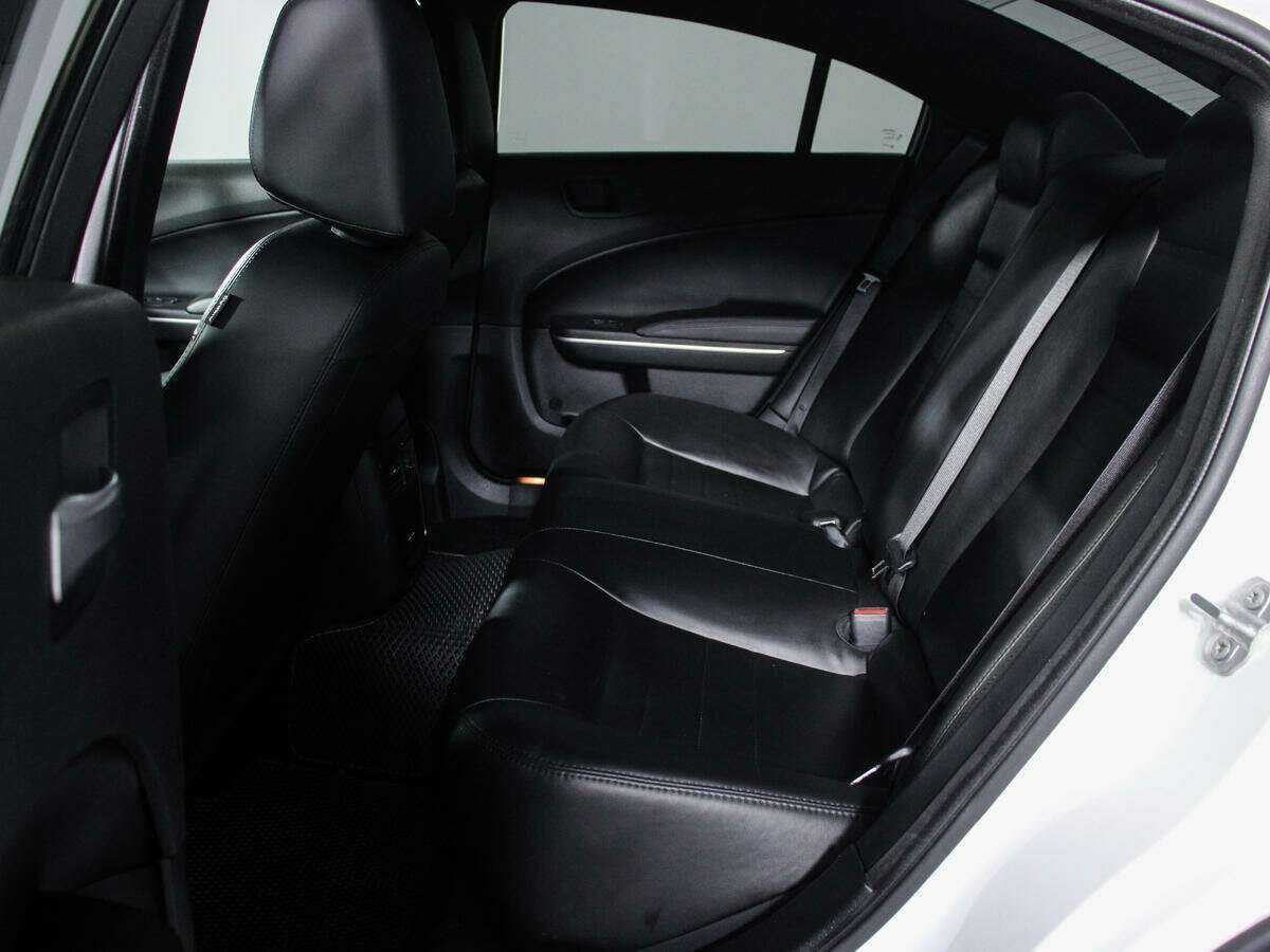 Dodge Charger с пробегом — 2019 год. Фото: #8