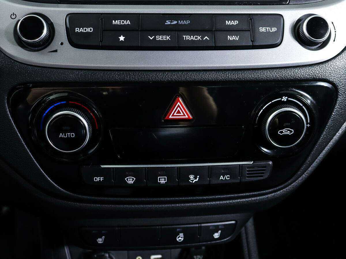 Hyundai Solaris с пробегом — 2018 год. Фото: #18