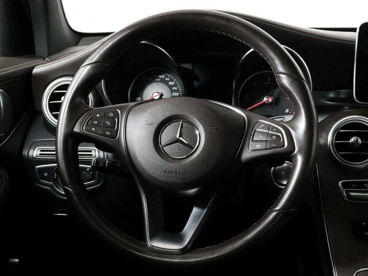 Mercedes-Benz GLC Coupe с пробегом — 2019 год. Фото: #11