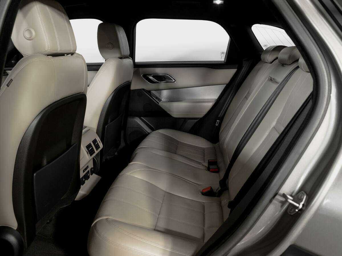 Land Rover Range Rover Velar с пробегом — 2017 год. Фото: #8