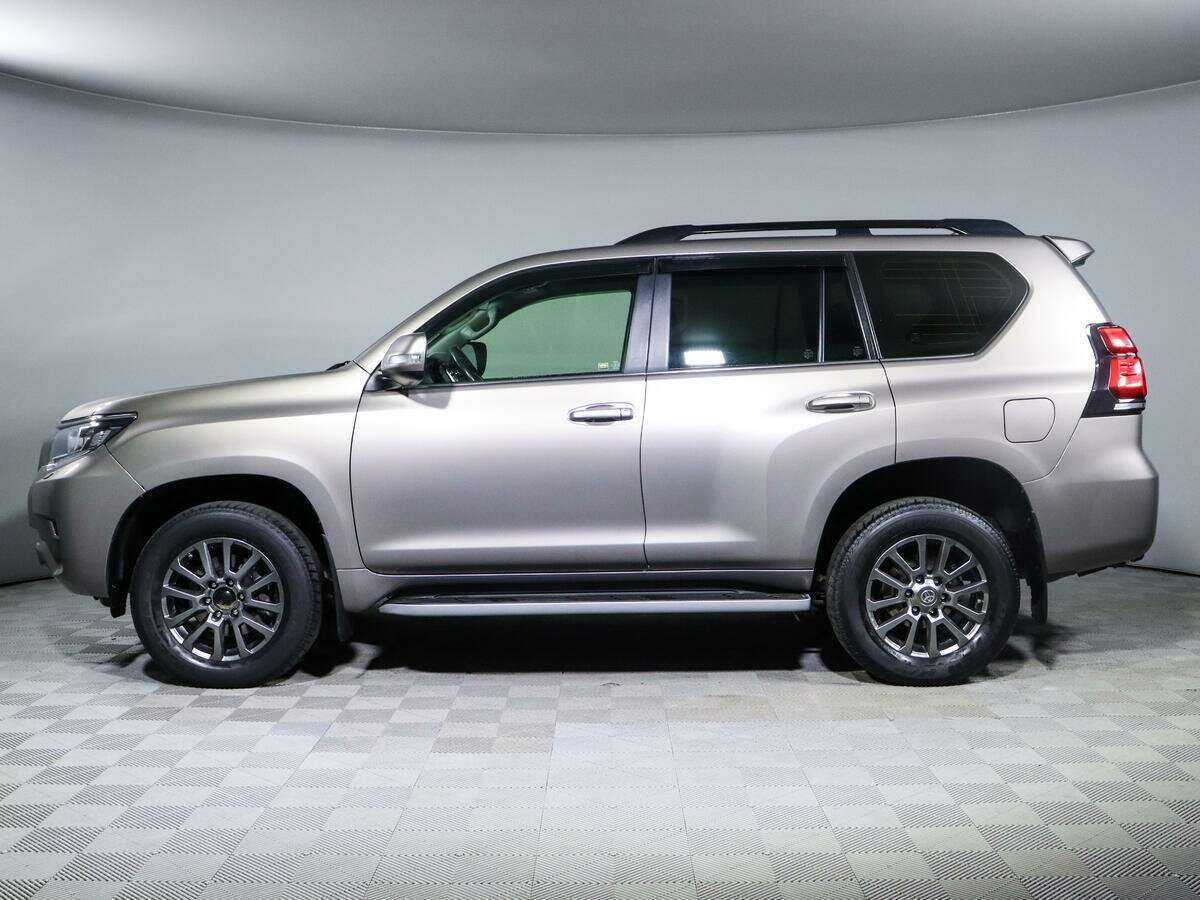 Toyota Land Cruiser Prado с пробегом — 2019 год. Фото: #6