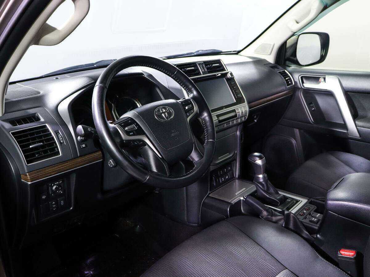 Toyota Land Cruiser Prado с пробегом — 2019 год. Фото: #12