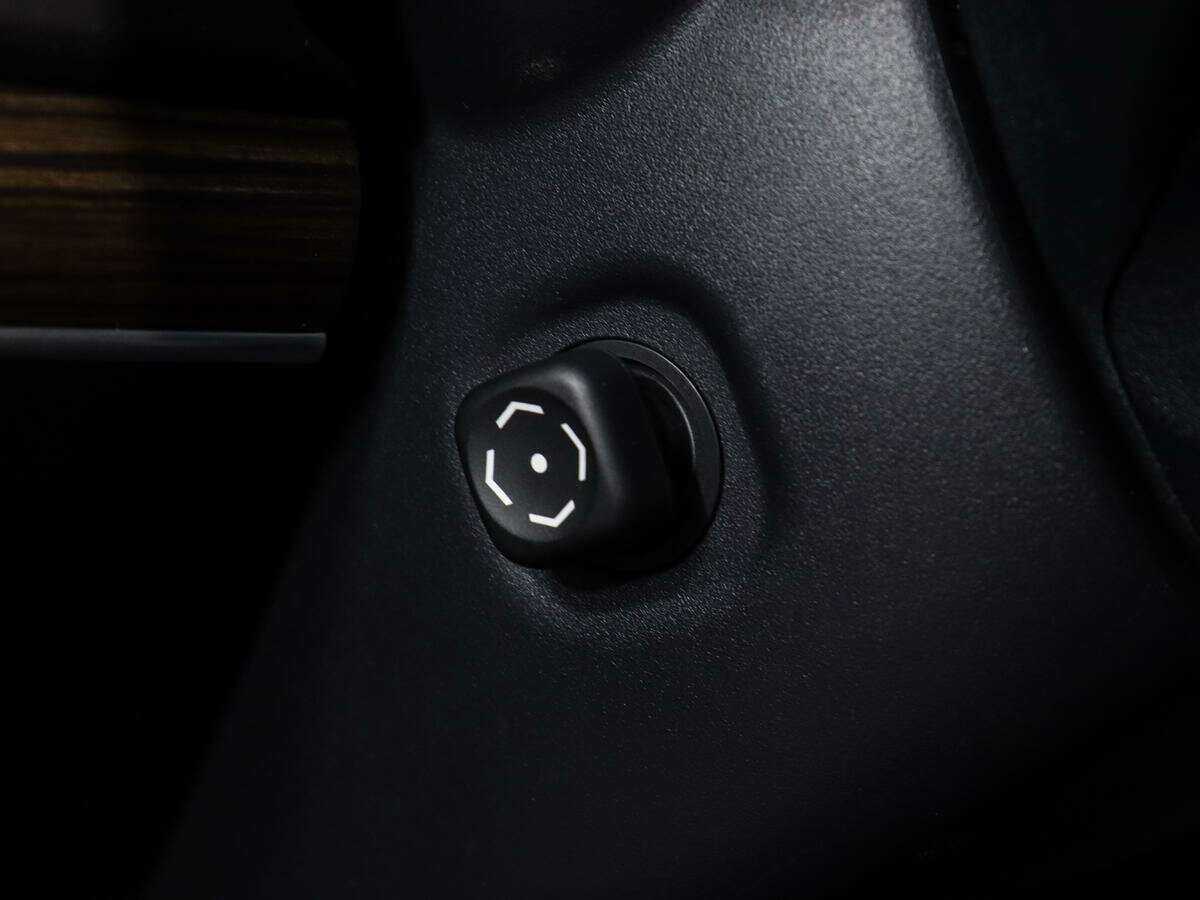 Toyota Land Cruiser Prado с пробегом — 2019 год. Фото: #19