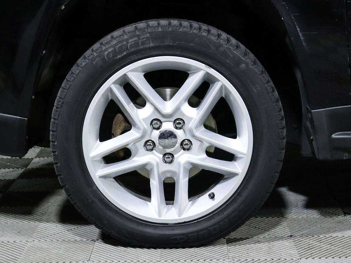 Jeep Compass с пробегом — 2013 год. Фото: #11