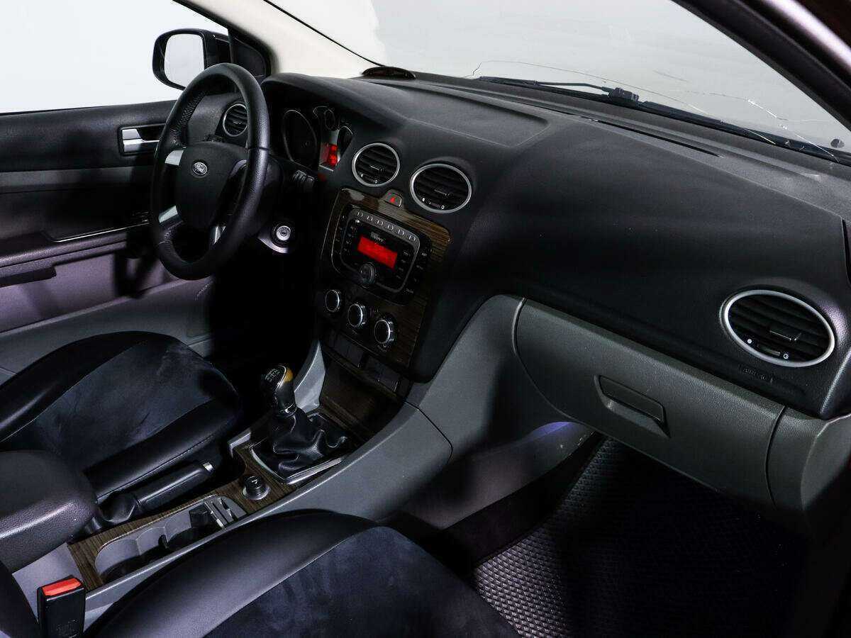 Ford Focus с пробегом — 2008 год. Фото: #8