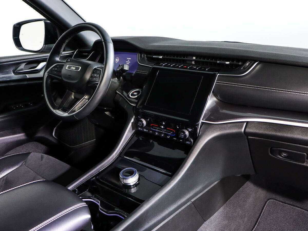 Jeep Grand Cherokee с пробегом — 2021 год. Фото: #4