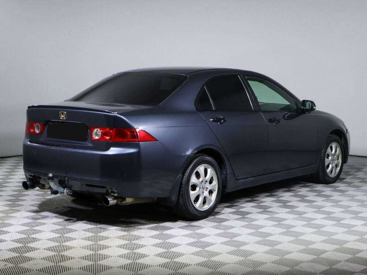 Honda Accord с пробегом — 2004 год. Фото: #3