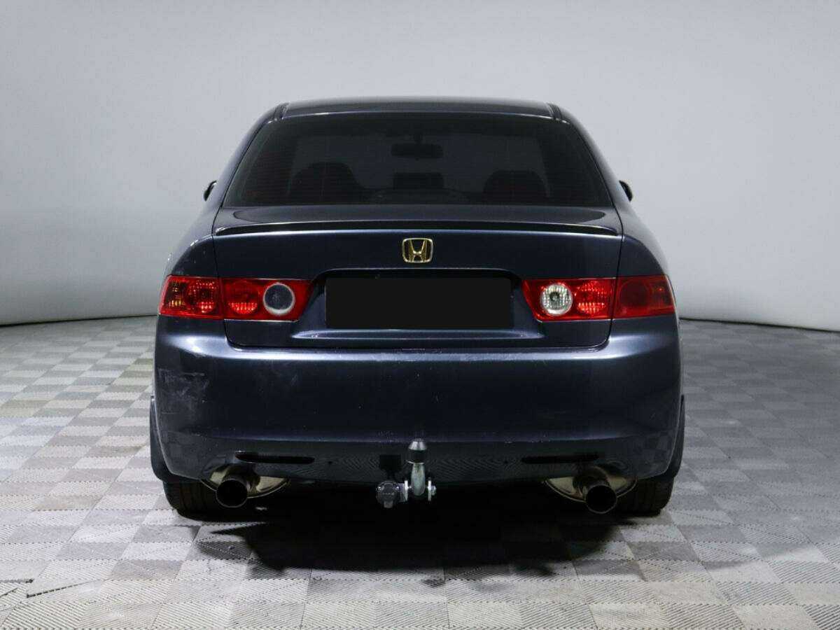 Honda Accord с пробегом — 2004 год. Фото: #4