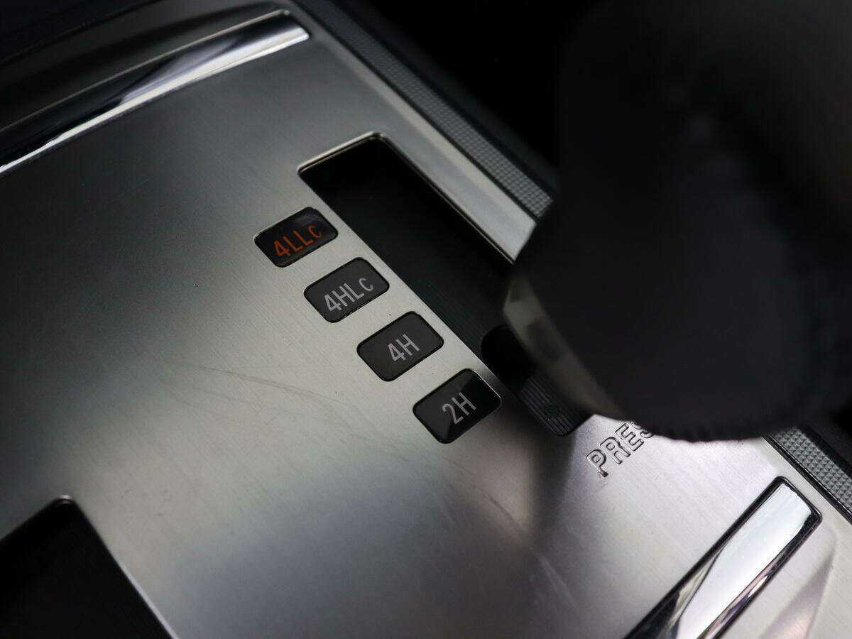 Mitsubishi Pajero с пробегом — 2021 год. Фото: #17