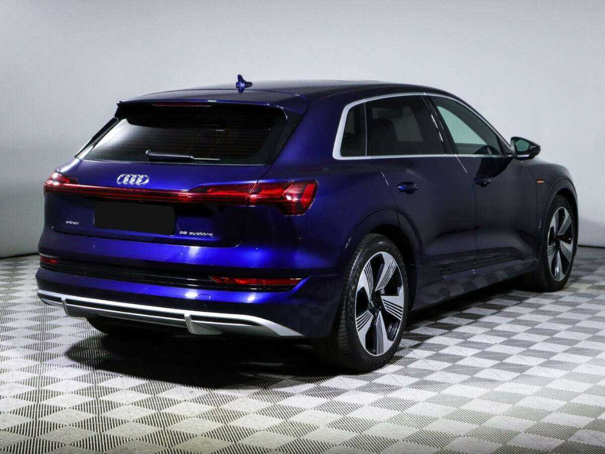 Audi e-tron с пробегом — 2020 год. Фото: #3