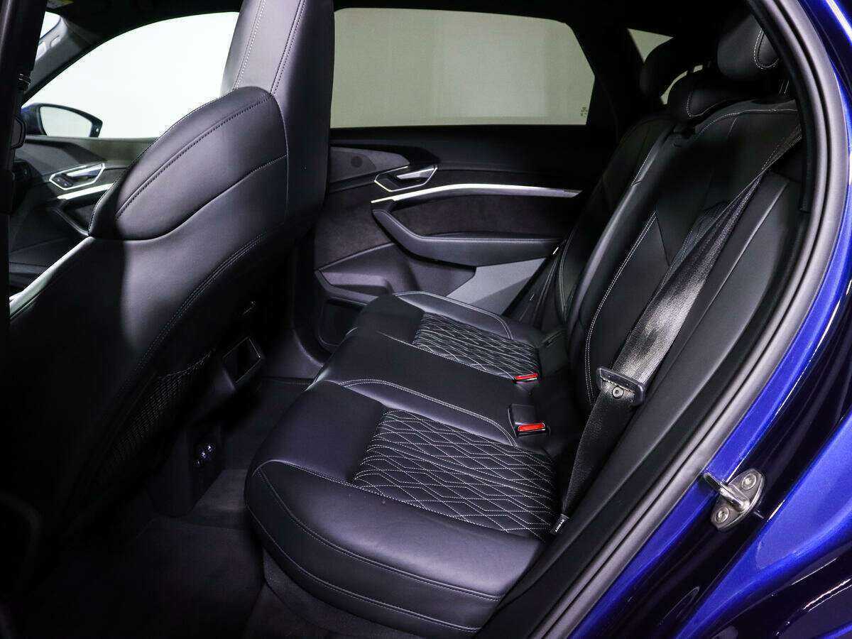 Audi e-tron с пробегом — 2020 год. Фото: #7