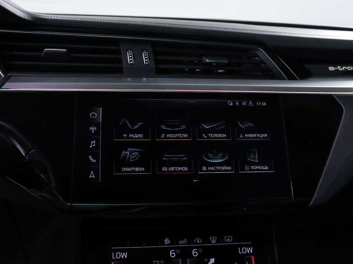Audi e-tron с пробегом — 2020 год. Фото: #17