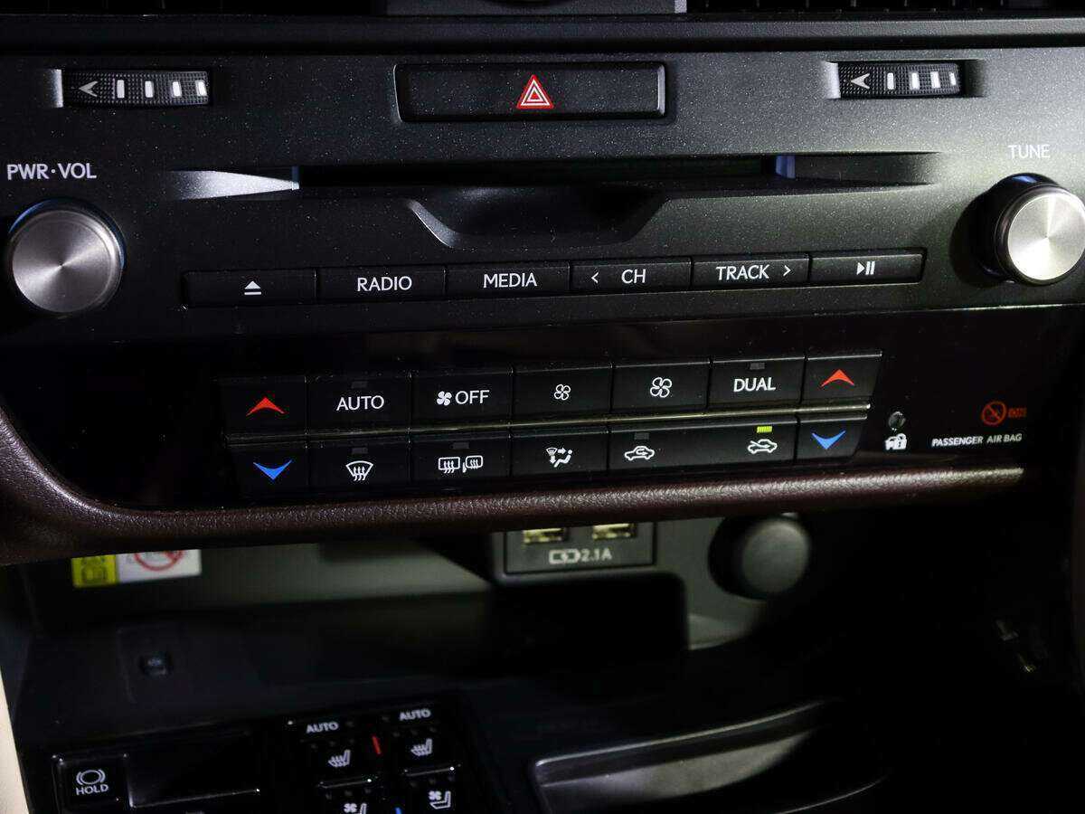 Lexus RX с пробегом — 2019 год. Фото: #17