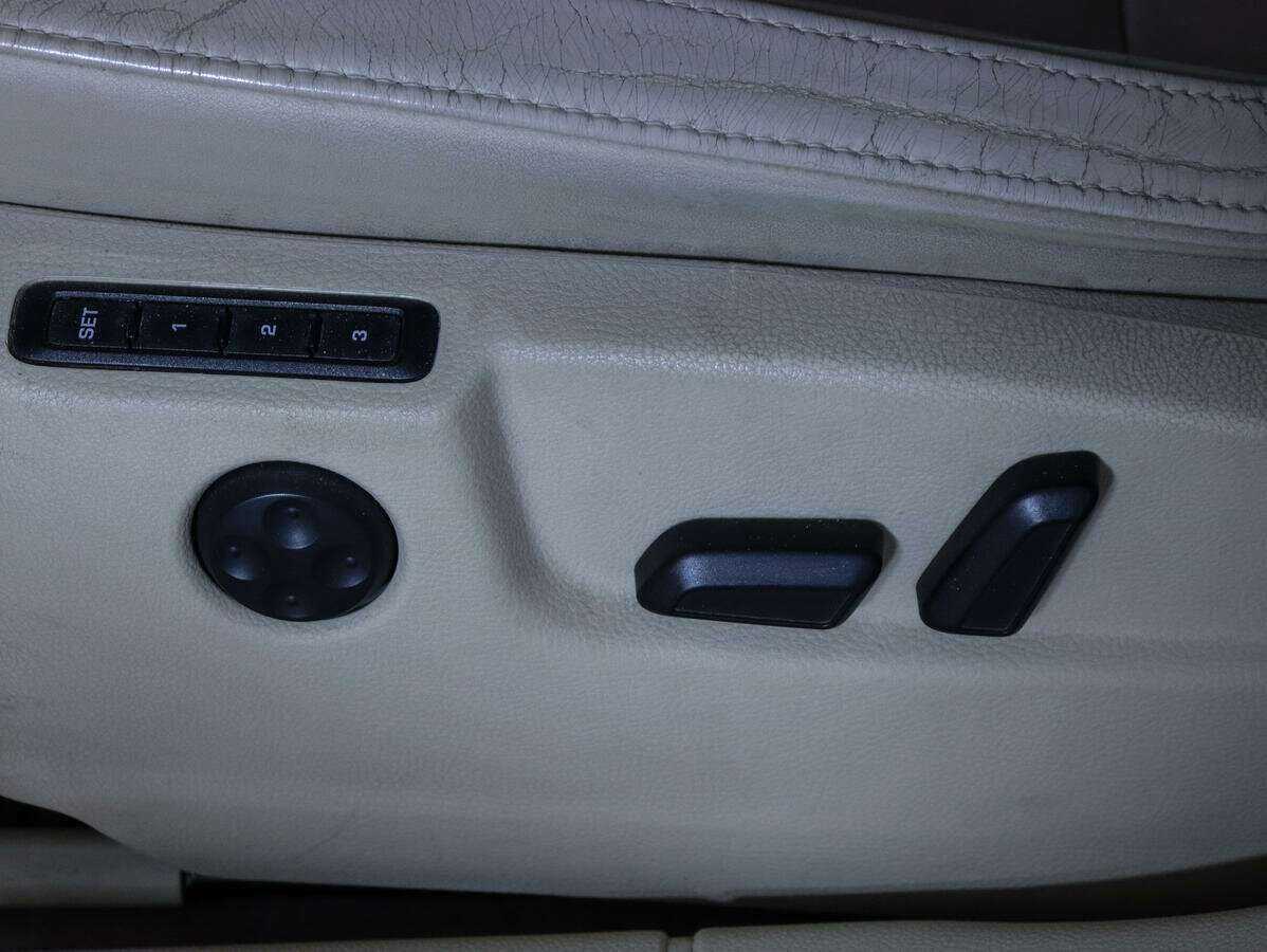 Skoda Superb с пробегом — 2011 год. Фото: #13