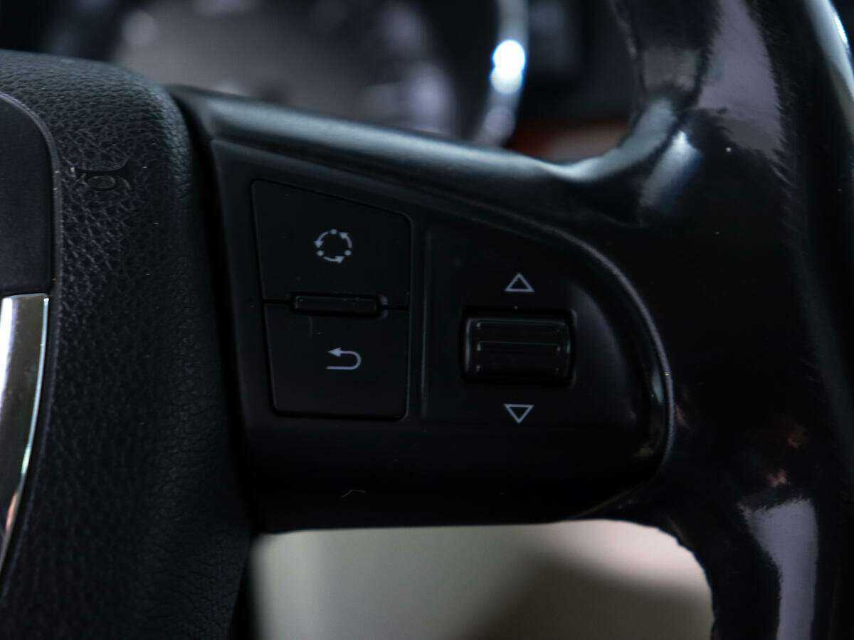 Skoda Superb с пробегом — 2011 год. Фото: #14