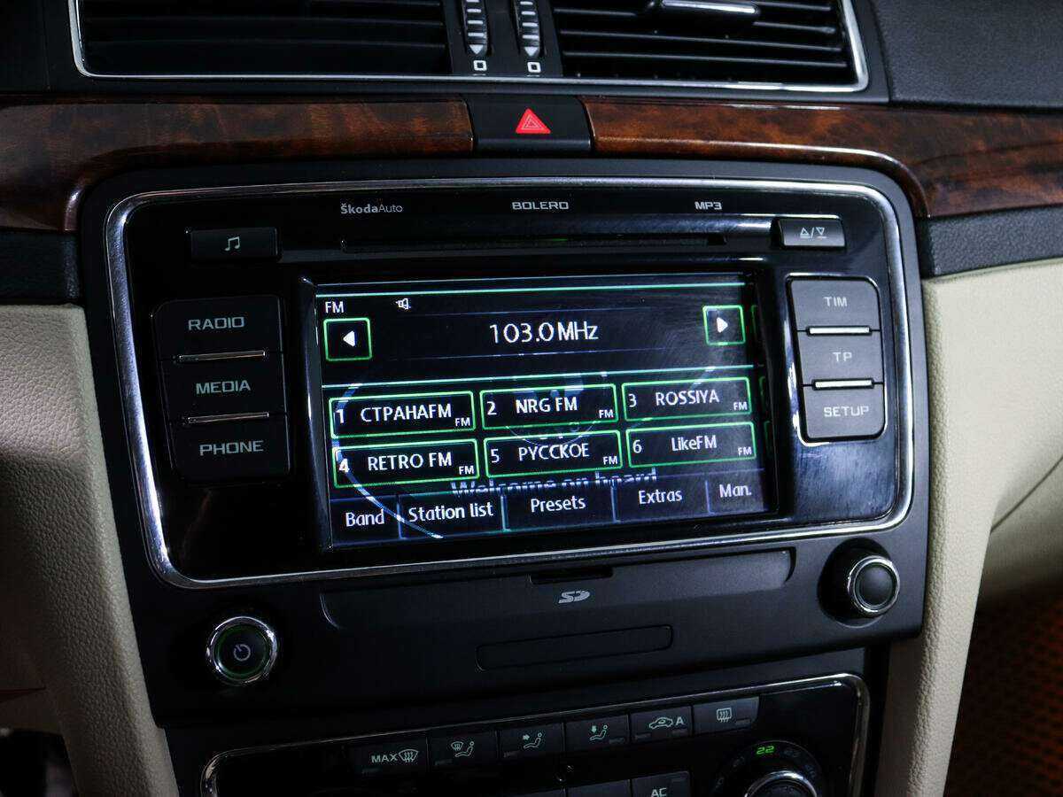 Skoda Superb с пробегом — 2011 год. Фото: #17