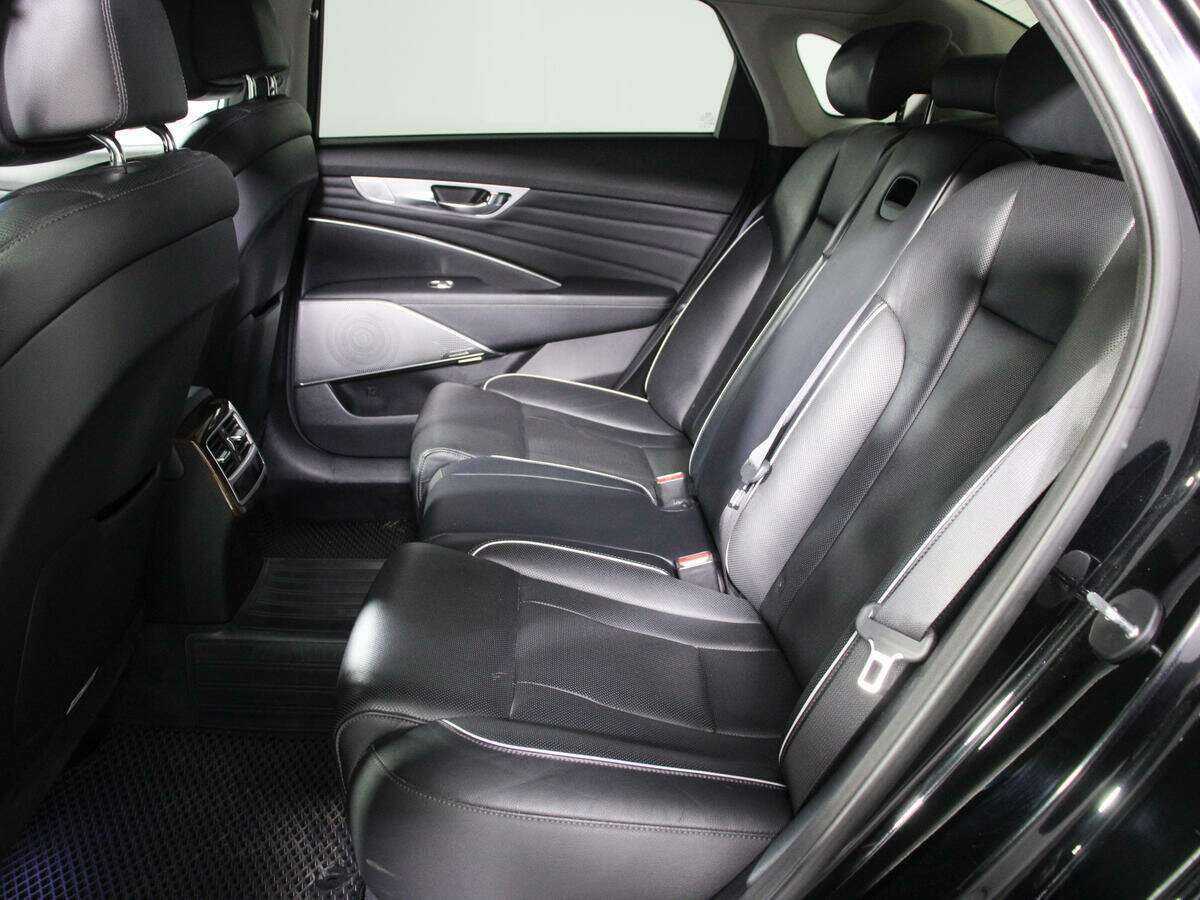 Kia K900 с пробегом — 2019 год. Фото: #6