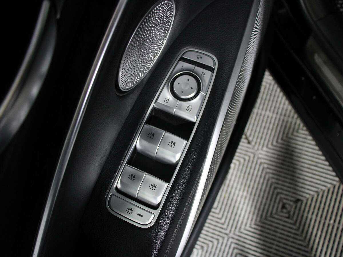 Kia K900 с пробегом — 2019 год. Фото: #15