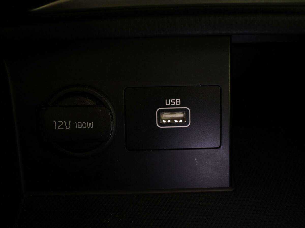 Kia K900 с пробегом — 2019 год. Фото: #27