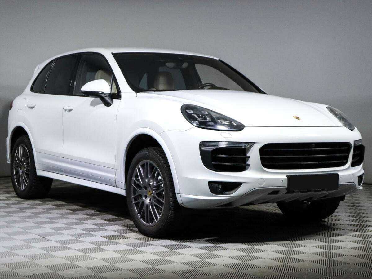 Porsche Cayenne с пробегом — 2015 год. Фото: #2