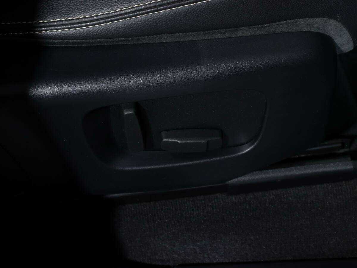 Land Rover Range Rover Velar с пробегом — 2018 год. Фото: #11