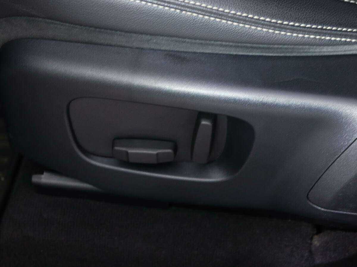 Land Rover Range Rover Velar с пробегом — 2018 год. Фото: #15