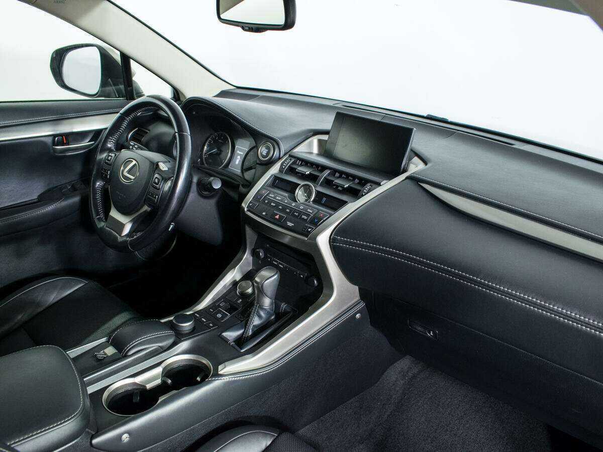 Lexus NX с пробегом — 2015 год. Фото: #8