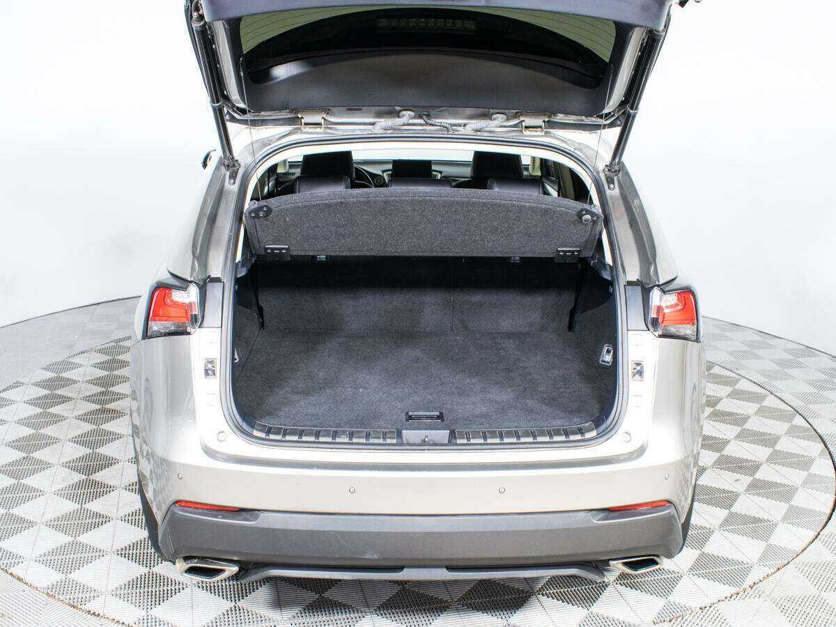 Lexus NX с пробегом — 2015 год. Фото: #15