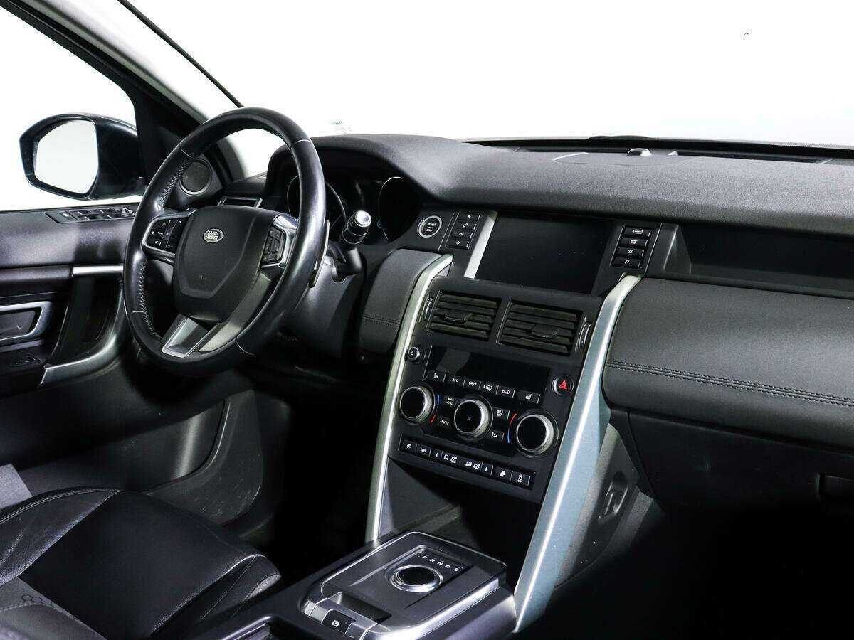 Land Rover Discovery Sport с пробегом — 2017 год. Фото: #6