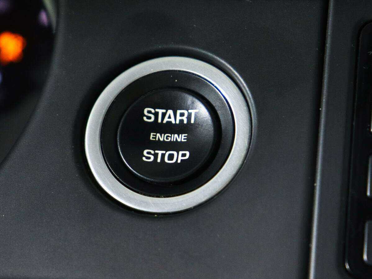 Land Rover Discovery Sport с пробегом — 2017 год. Фото: #15