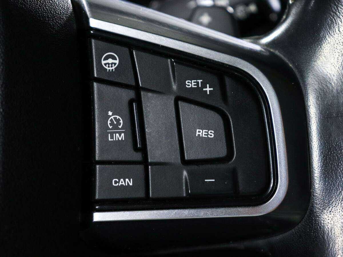 Land Rover Discovery Sport с пробегом — 2017 год. Фото: #17