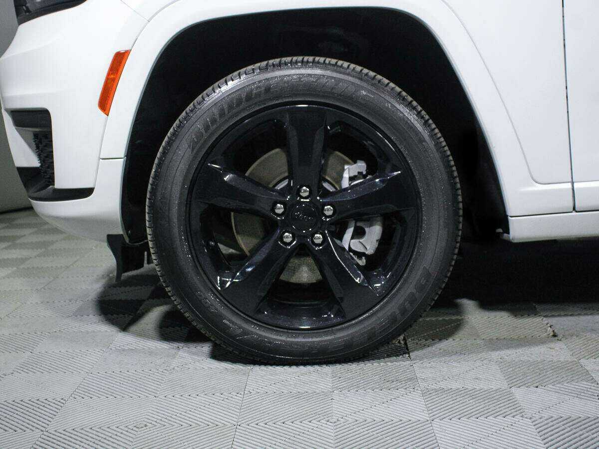 Jeep Grand Cherokee с пробегом — 2021 год. Фото: #12