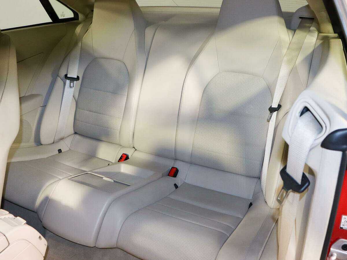 Mercedes-Benz E-Класс с пробегом — 2016 год. Фото: #9