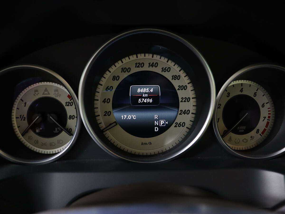 Mercedes-Benz E-Класс с пробегом — 2016 год. Фото: #10