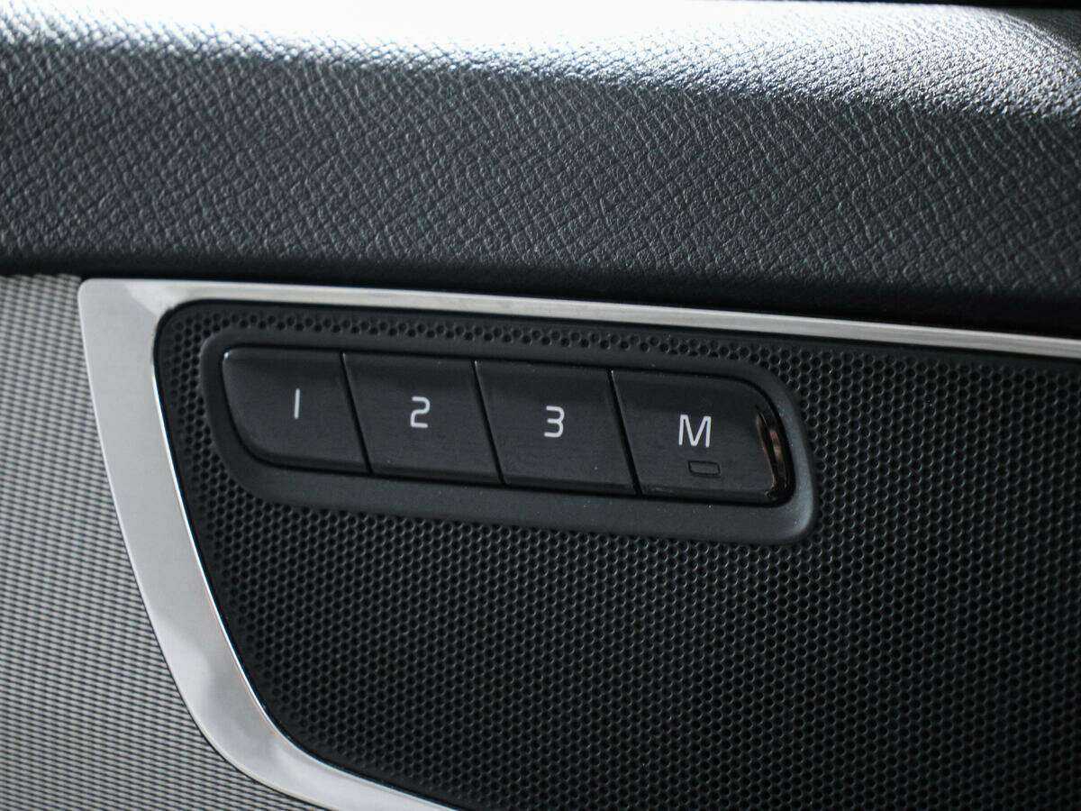 Volvo XC90 с пробегом — 2015 год. Фото: #14