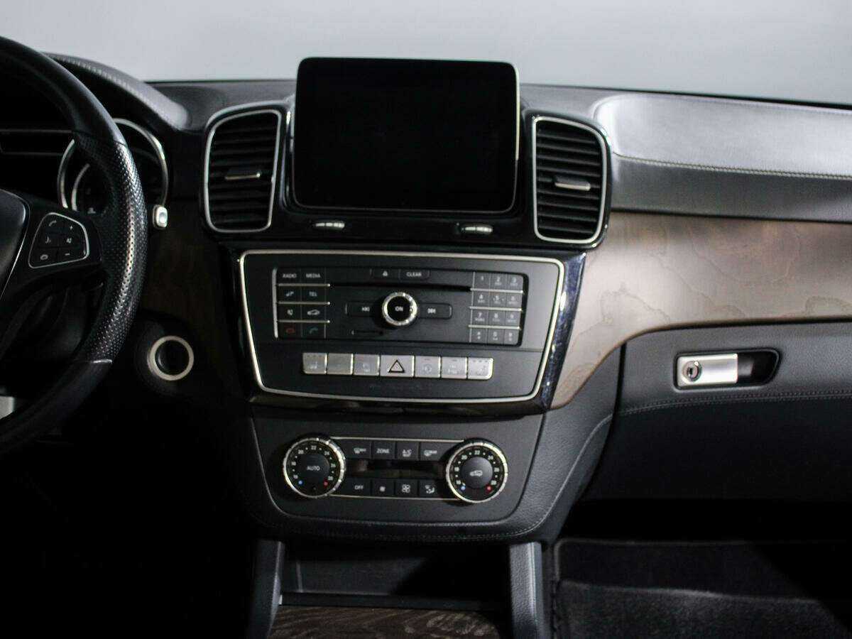 Mercedes-Benz GLS с пробегом — 2016 год. Фото: #10