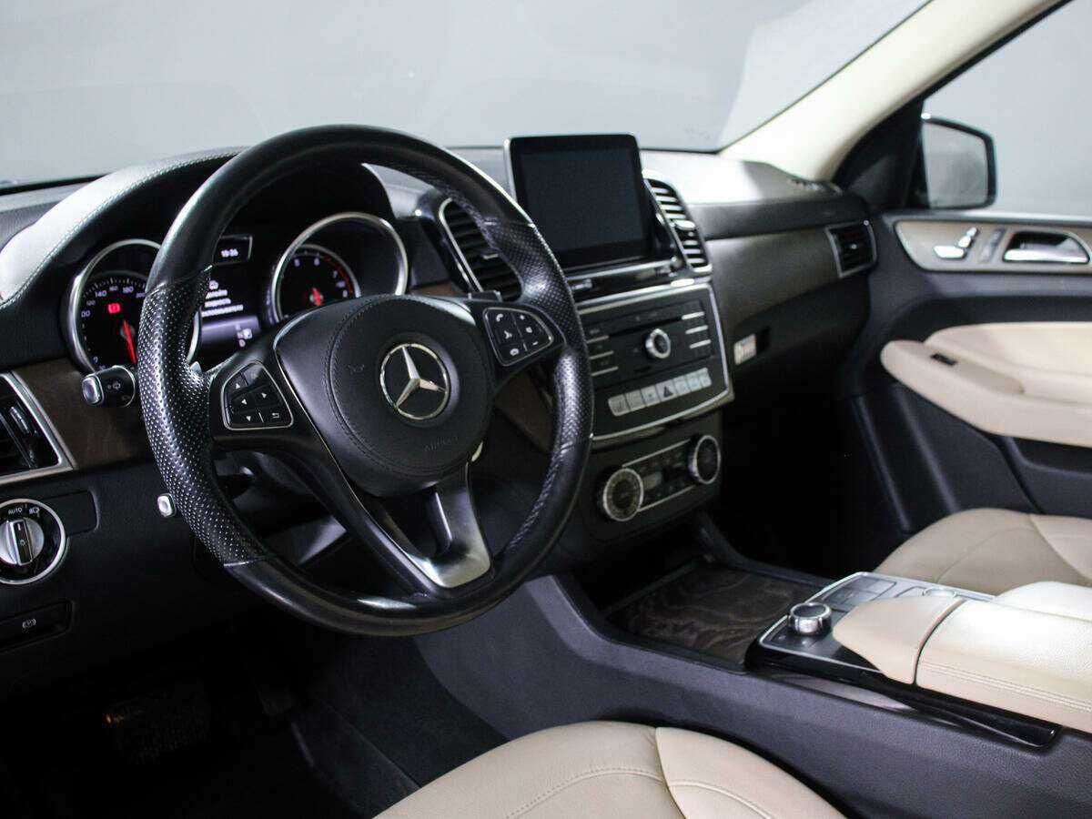 Mercedes-Benz GLS с пробегом — 2016 год. Фото: #11