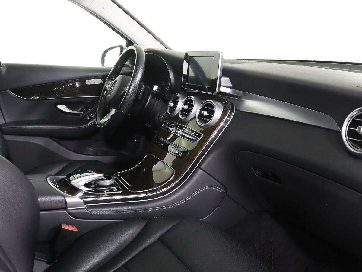 Mercedes-Benz GLC с пробегом — 2016 год. Фото: #7