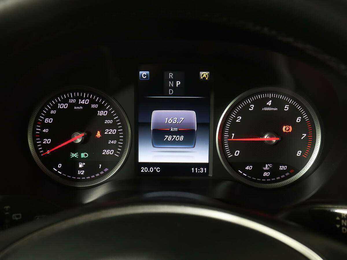 Mercedes-Benz GLC с пробегом — 2016 год. Фото: #9