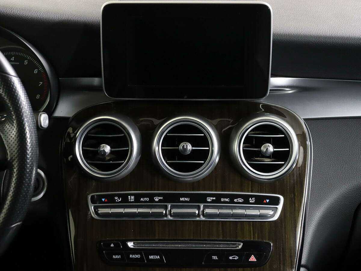 Mercedes-Benz GLC с пробегом — 2016 год. Фото: #11