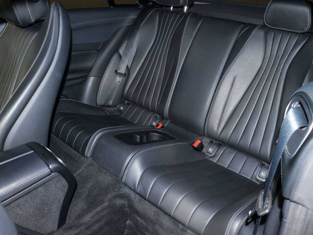 Mercedes-Benz E-Класс с пробегом — 2021 год. Фото: #4