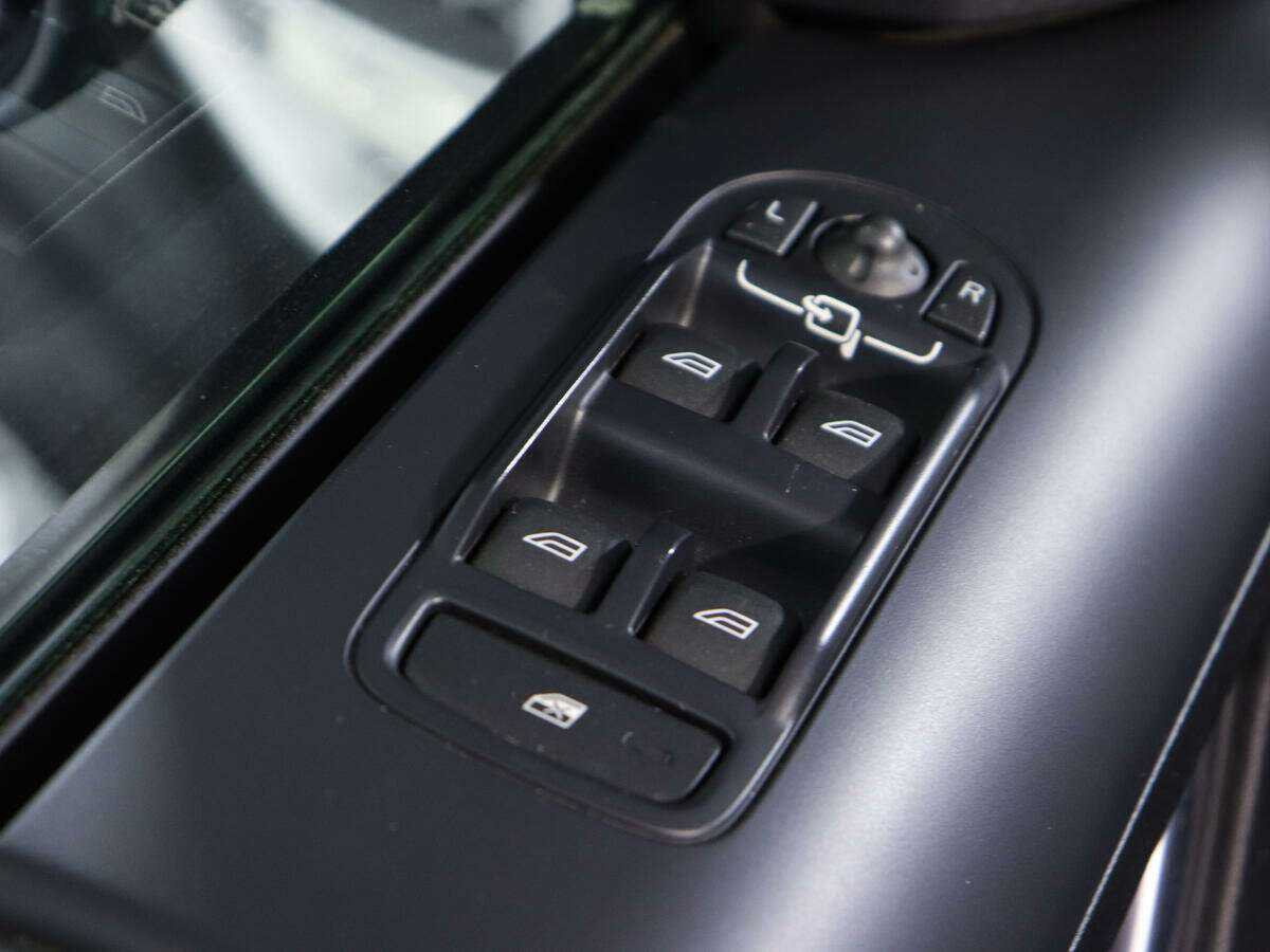 Land Rover Freelander с пробегом — 2013 год. Фото: #13