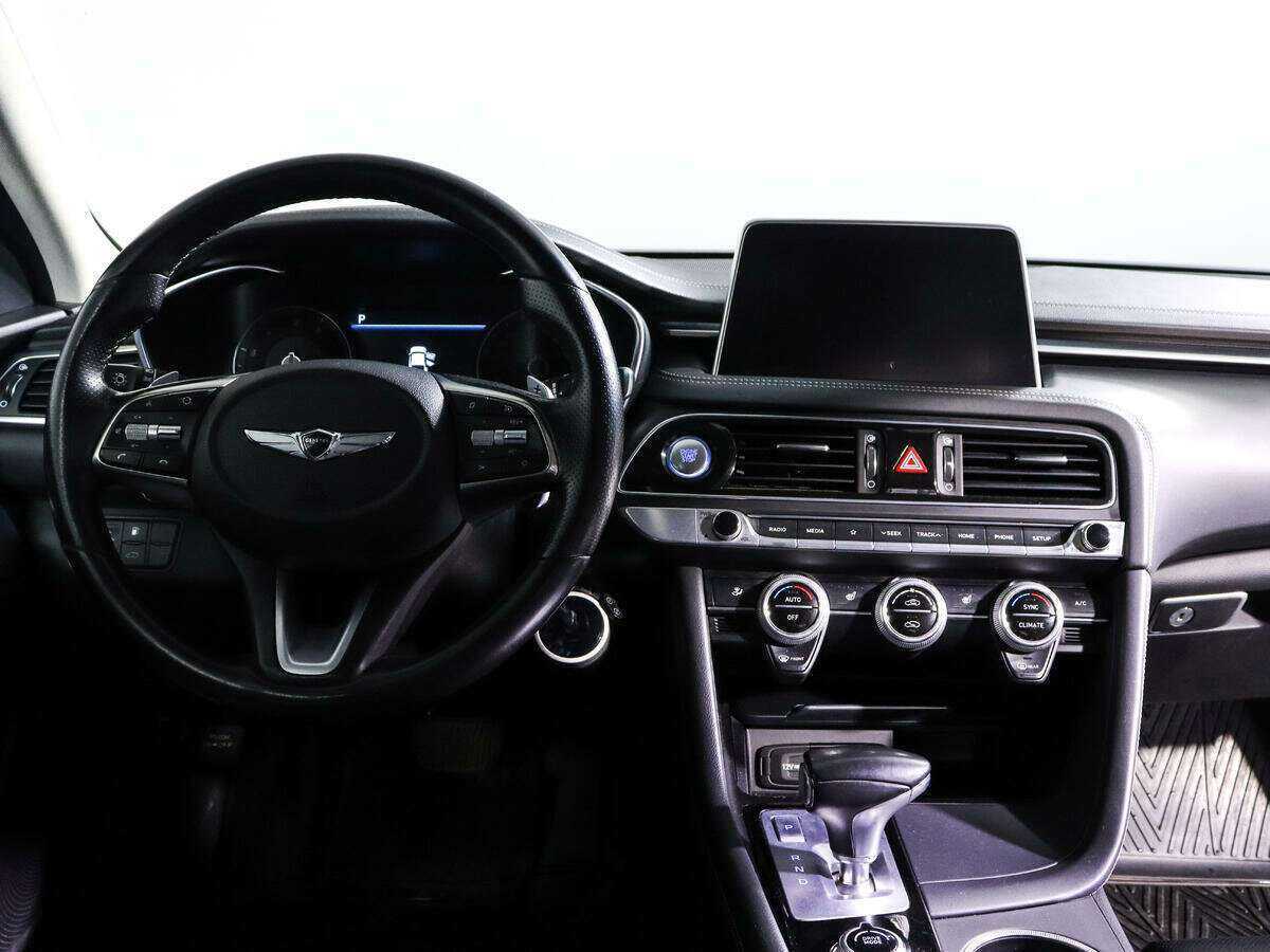 Genesis G70 с пробегом — 2019 год. Фото: #8